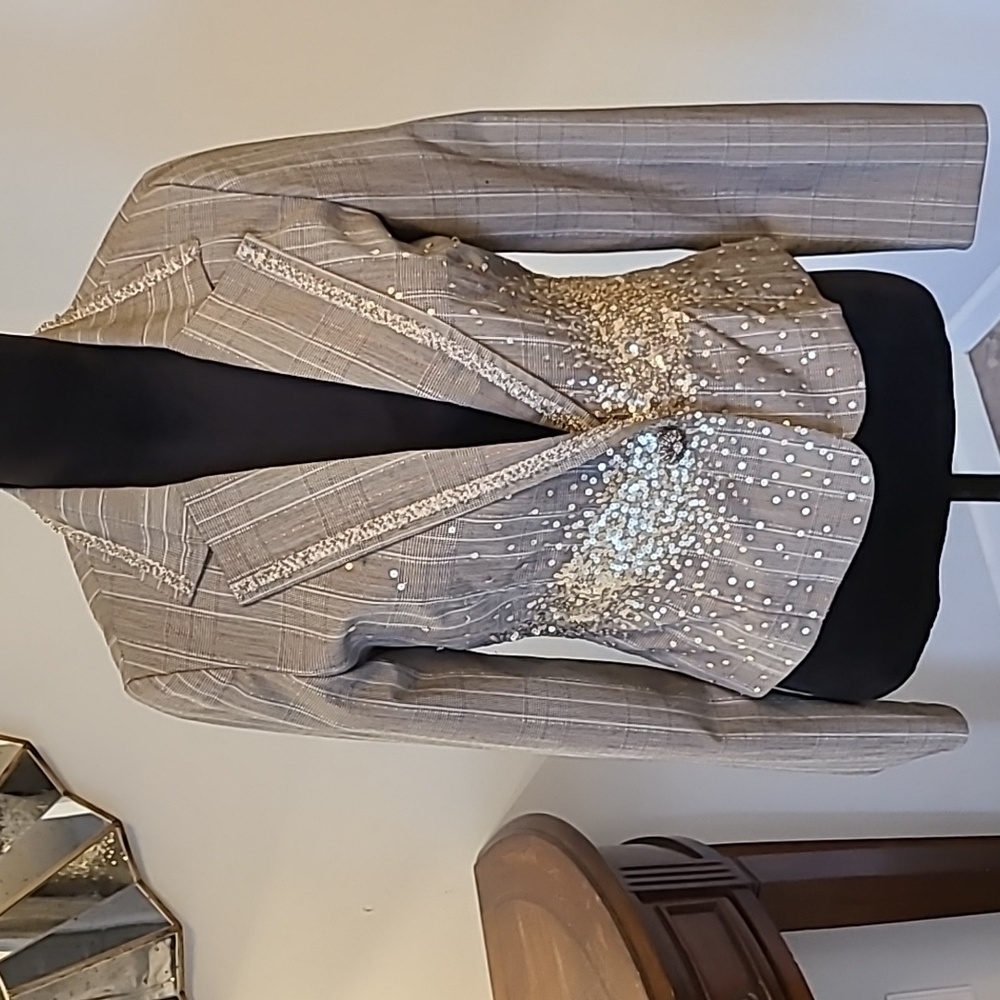 Elegant Women's Plaid Blazer with Sequin Details